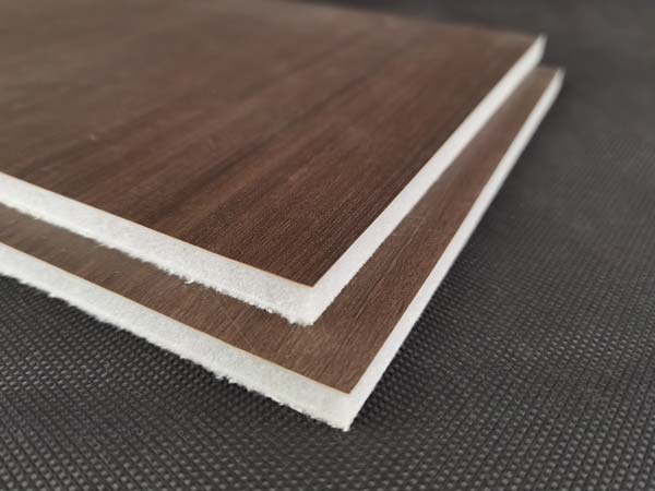 CFRTP材料的(de)成型工藝與熱固(gu)性複合材料的成(cheng)型工藝不同之處(chù)