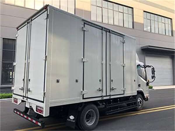 CFRT纖(xian)維熱複合闆替代(dai)汽車傳統鋼構減(jian)重