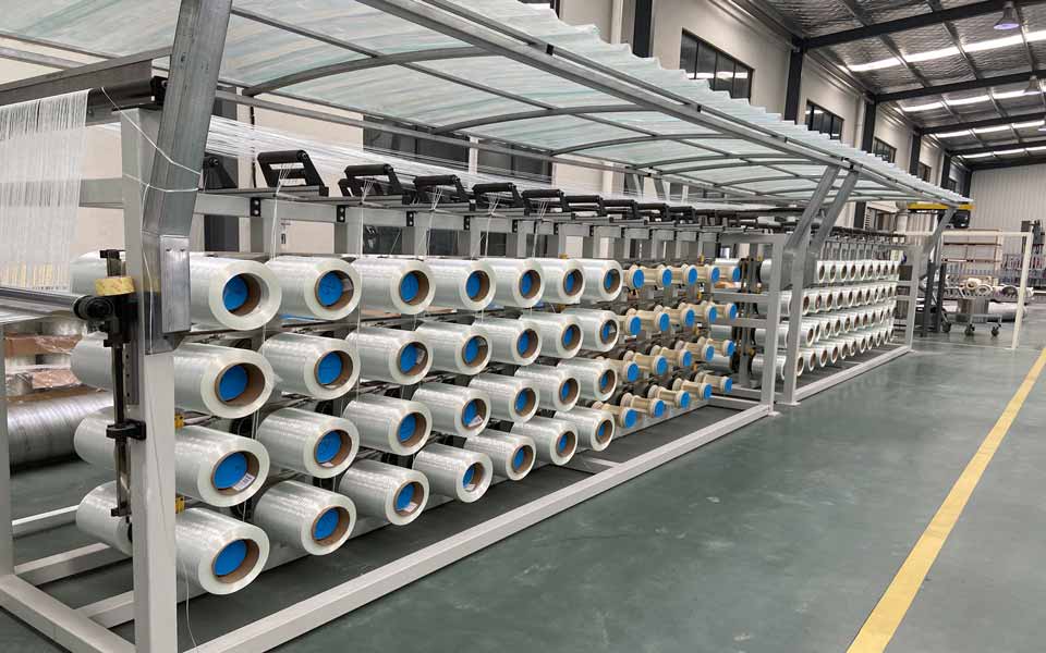 什麽(me)是連續(xu)纖維增(zēng)強熱塑(su)性複合(hé)材料（CFRTP），優(you)勢是什(shi)麽(圖1)