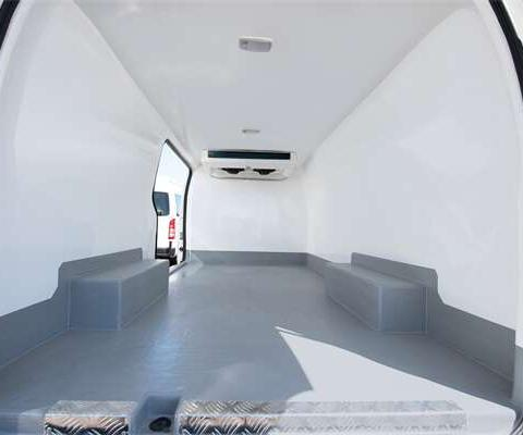 爲(wèi)什麽冷藏(cang)車車廂對(dui)車廂闆材(cái)質要求比(bǐ)一般車廂(xiang)高(圖1)