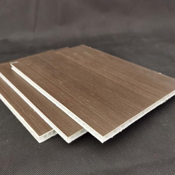 使用cfrt纖維(wei)增強複合(he)材料的優(you)勢：具有高(gao)強度和抗(kàng)疲勞性