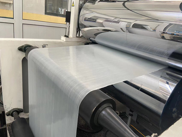 CFRT預浸帶樹脂與(yu)纖維相互熔融(róng)的緊密度影響(xiang)物理性能